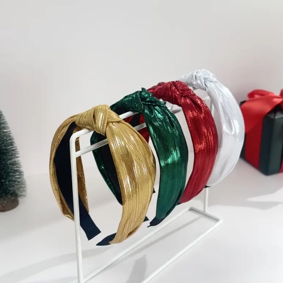 💖 3/$30 💖 Shiny Solid Color Christmas Headbands - Picture 1 of 4
